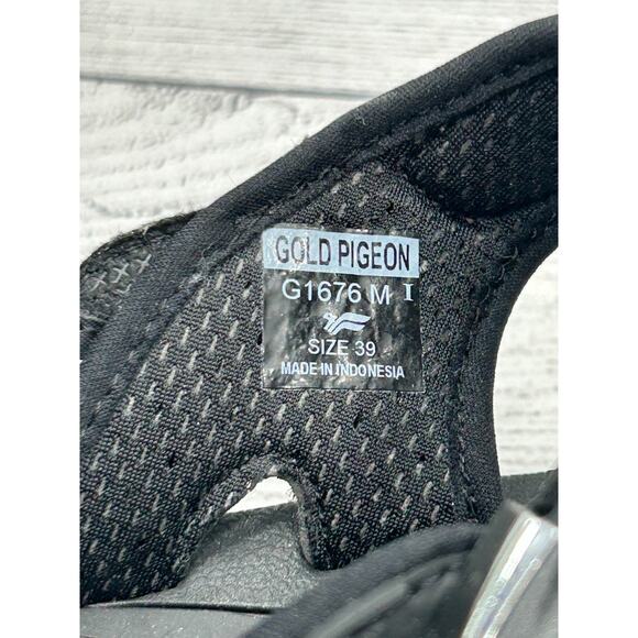 New Gold Pigeon Unisex Black Athletic Comfort Easy Go Snap Lock Sandals Size 39 - Picture 8 of 8
